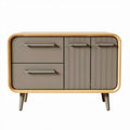 Dressoir met een combinatie van hout en kunststof in grijs met 2 lades en 2 deuren