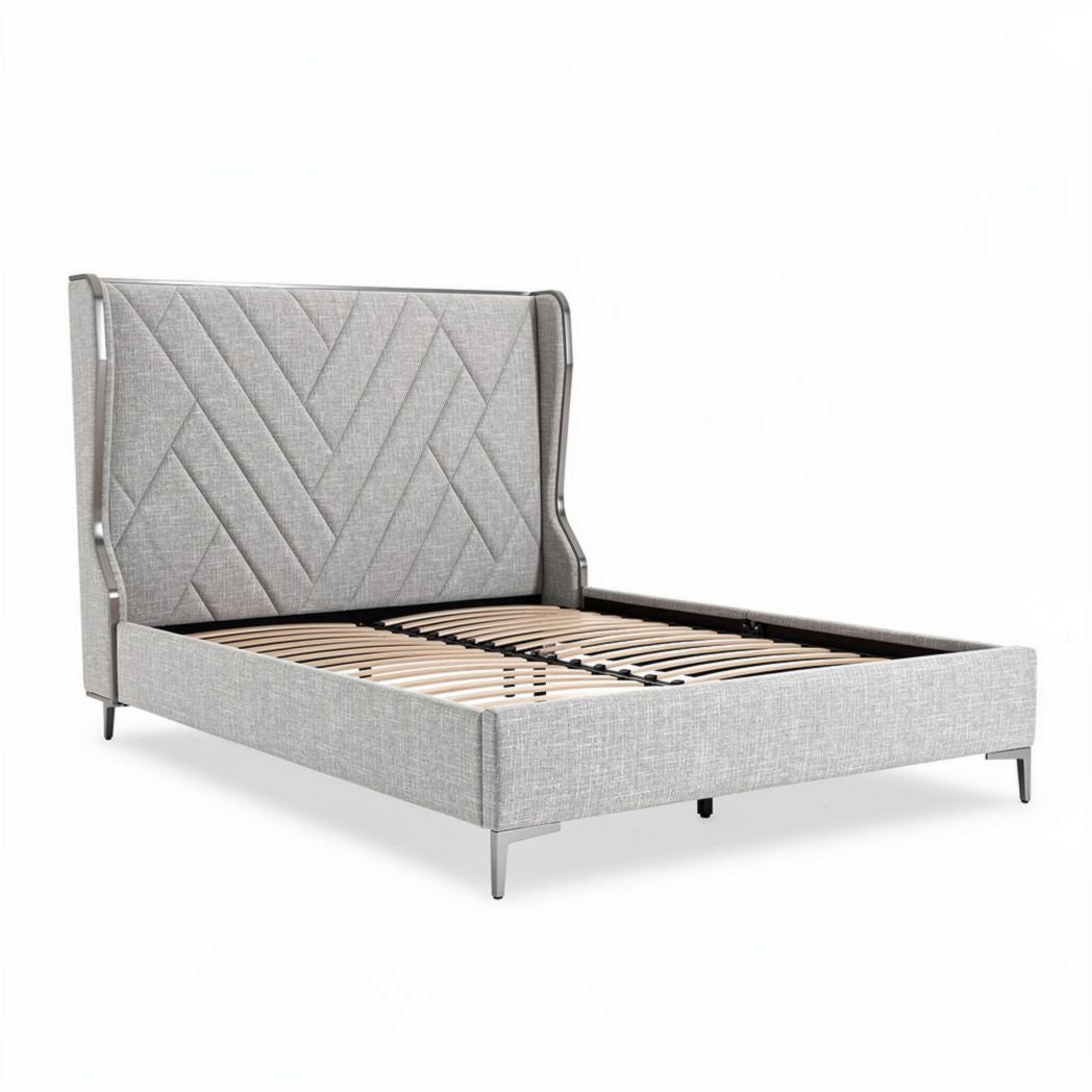 Bedframe met gestoffeerde hoofdbord in lichtgrijs 200 x 160 x 90cm
